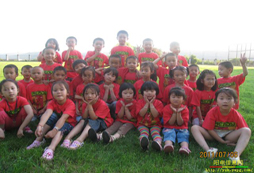 參加江蘇兒童夏令營開動孩子的大腦