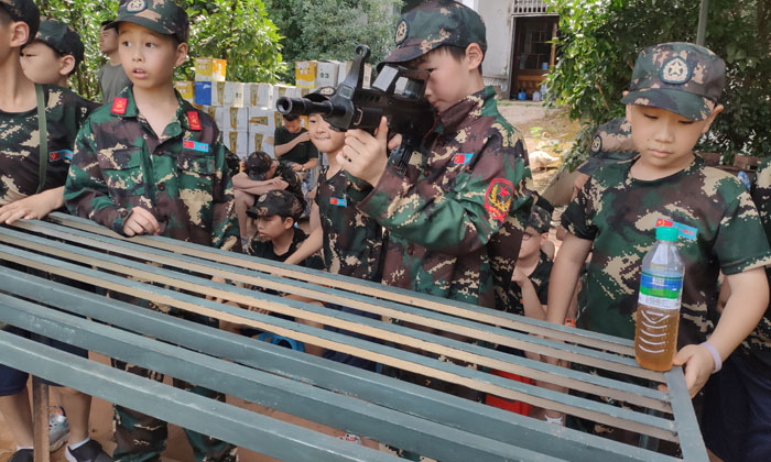 江西軍事夏令營的費(fèi)用.jpg