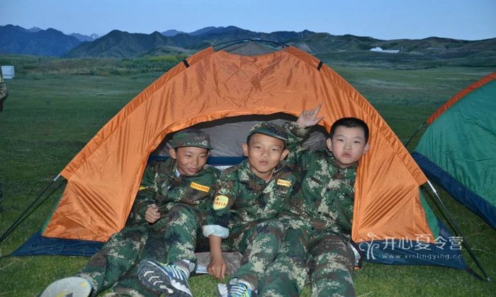 江西軍事夏令營(yíng)