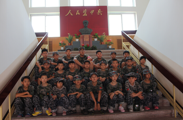 江西軍事夏令營(yíng)培養(yǎng)孩子好的行為習(xí)慣