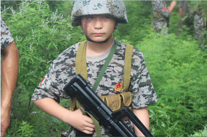 江西軍事夏令營(yíng)為孩子提供快樂的素質(zhì)體驗(yàn)平臺(tái)