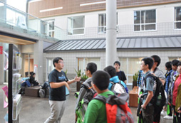 在音樂夏令營中展現(xiàn)自己