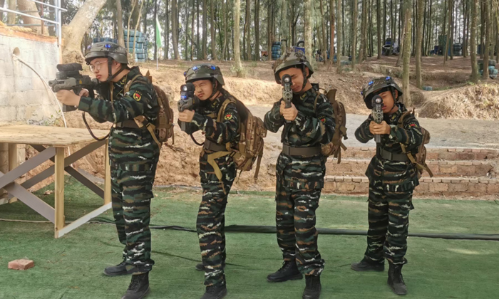 戎征軍事夏令營(yíng)