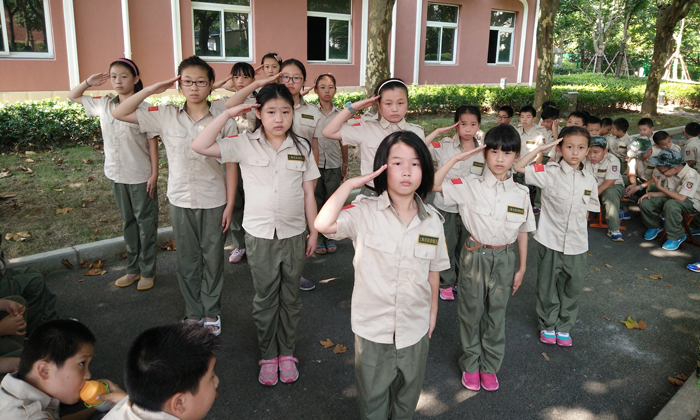 軍事冬令營