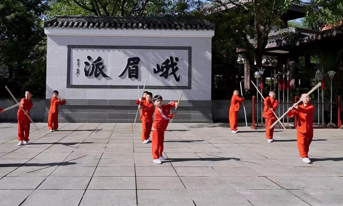 峨眉武術(shù)夏令營(yíng)