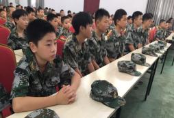 嘉善軍事夏令營幫助學生實現軍人的夢想