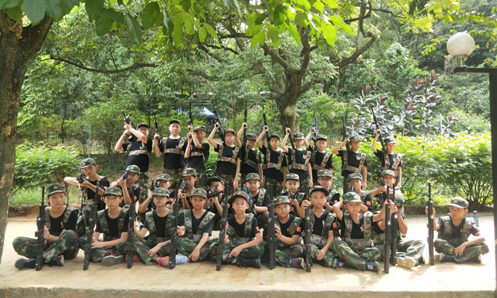 吉林軍事夏令營培養(yǎng)孩子的堅(jiān)強(qiáng)毅力.jpg