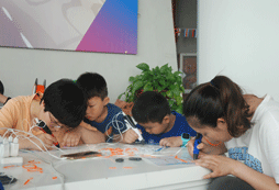 國內機器人夏令營怎么選呢？