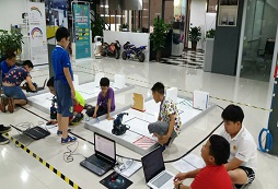 機器人編程夏令營讓孩子們在玩中學