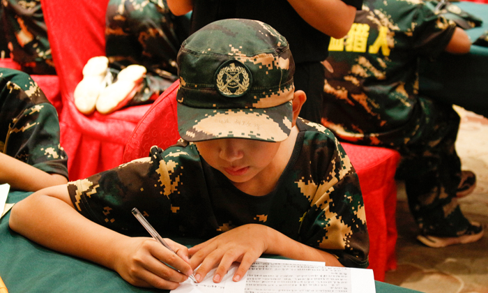 鐵血獵人夏令營