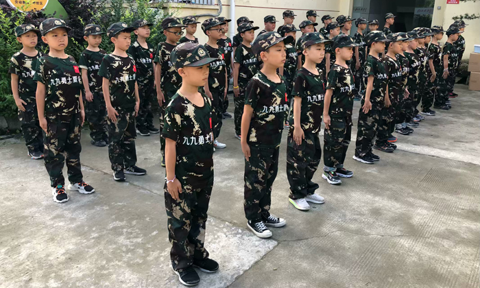 軍人氣質(zhì)