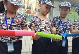 福州軍事夏令營(yíng)塑造孩子良好習(xí)慣！