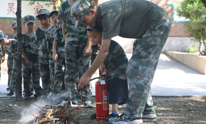 學(xué)習(xí)使用滅火器