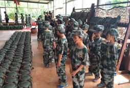  軍事將帥夏令營在此鍛造孩子生存適應(yīng)能力