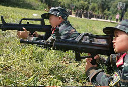 青少年軍事夏令營收費(fèi)