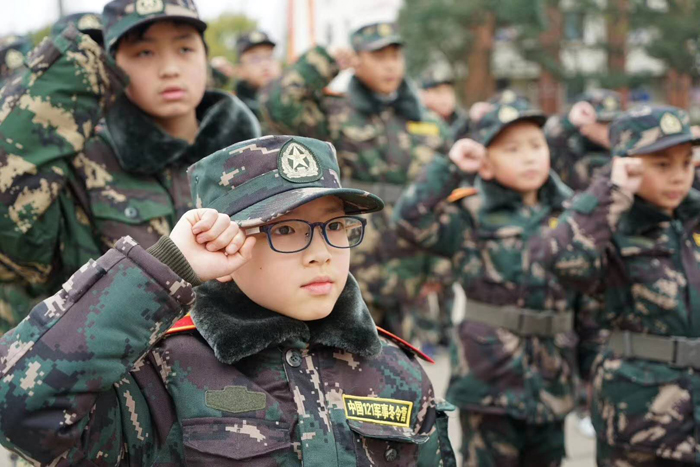 高中暑假軍訓(xùn)夏令營(yíng)