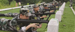 暑期來(lái)軍事夏令營(yíng)參加軍事訓(xùn)練