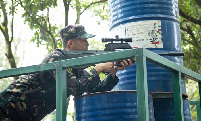這些軍事夏令營的路線你的孩子一定要參加！5.jpg