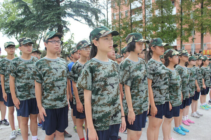 軍事夏令營讓孩子受到挫折不再害怕！.jpg