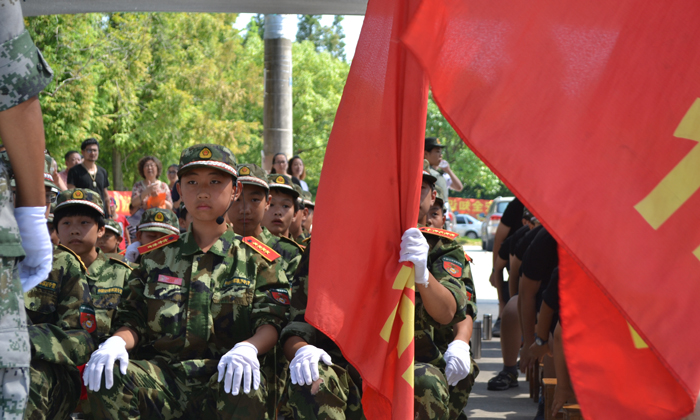 軍事夏令營