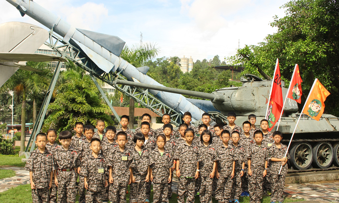 軍事夏令營