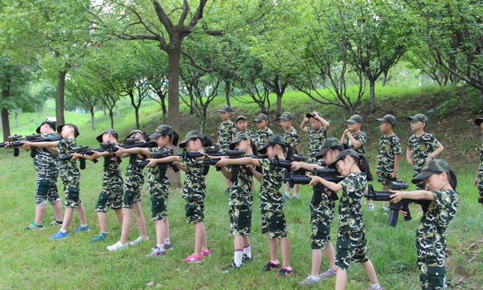 軍事訓練.jpg