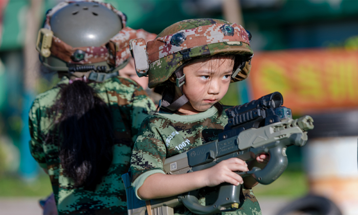 兩周軍事冬令營(yíng)價(jià)格多少