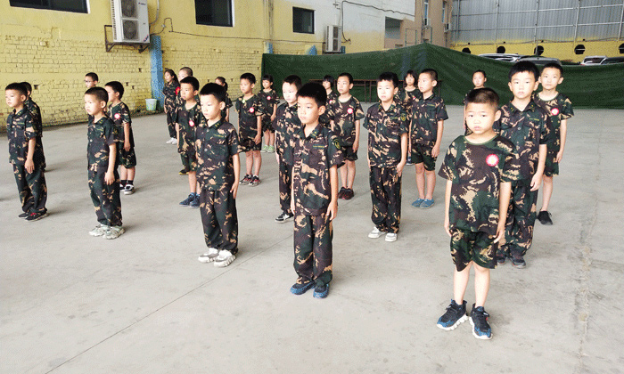軍事夏令營(yíng)價(jià)格一覽