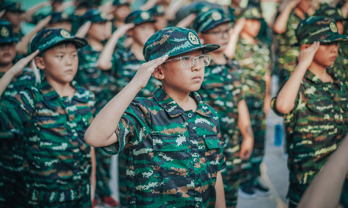 兩周軍事冬令營(yíng)價(jià)格多少