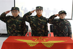 青少年假期參加軍事夏令營(yíng)會(huì)有什么收獲呢？