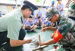 想讓孩子懂得感恩來(lái)參加軍事生活體驗(yàn)夏令營(yíng)