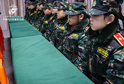 參加2024年小小特種兵軍旅夏令營更加自信!