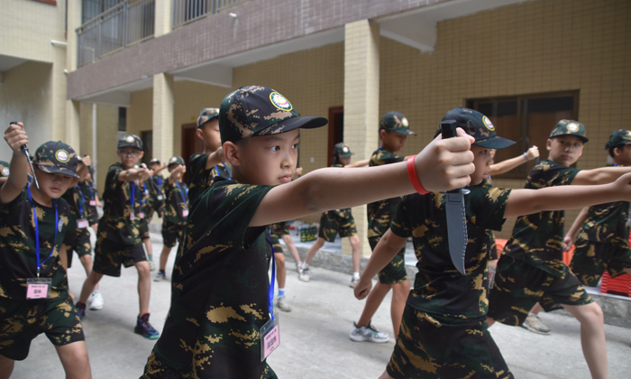 21天軍事夏令營哪家靠譜