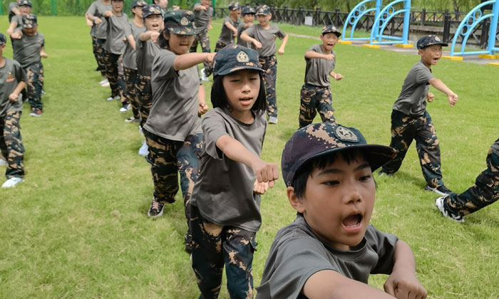 軍事夏令營(yíng)哪家好