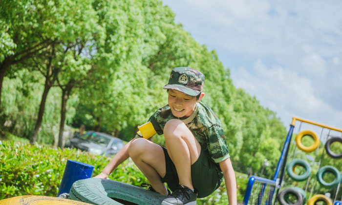 上海小學(xué)生軍事夏令營(yíng)