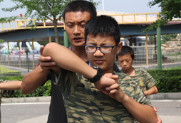 哪里有16歲以上高中生參加的軍事夏令營？