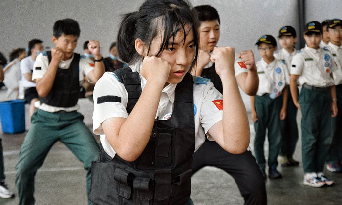 軍事化夏令營報(bào)名哪家好