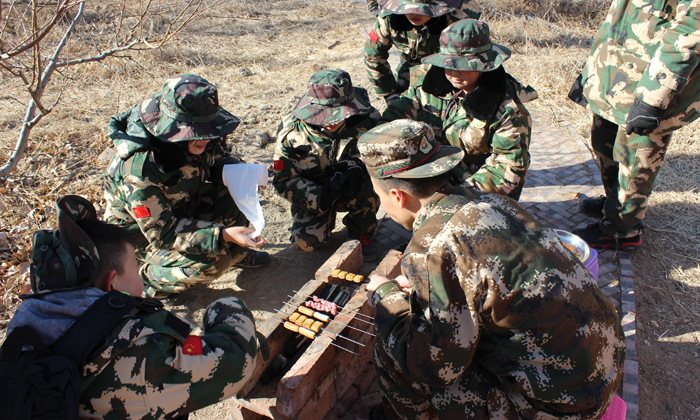 贛州正規(guī)軍事化夏令營