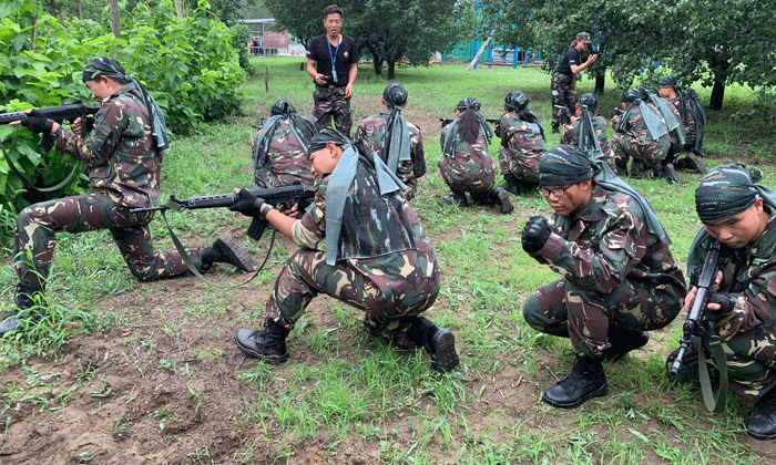 第一次參加軍事夏令營需要注意什么？.gif