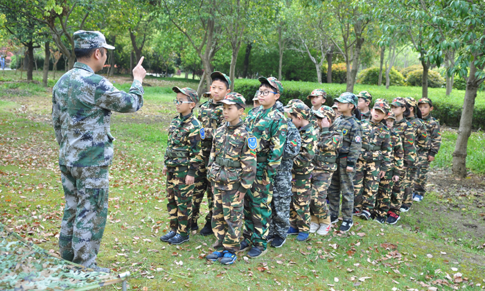 有哪些軍訓(xùn)夏令營課程