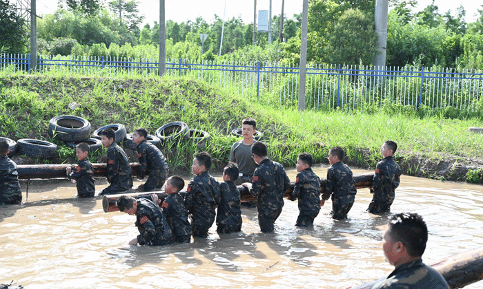 軍訓(xùn)夏令營(yíng)報(bào)名多少錢