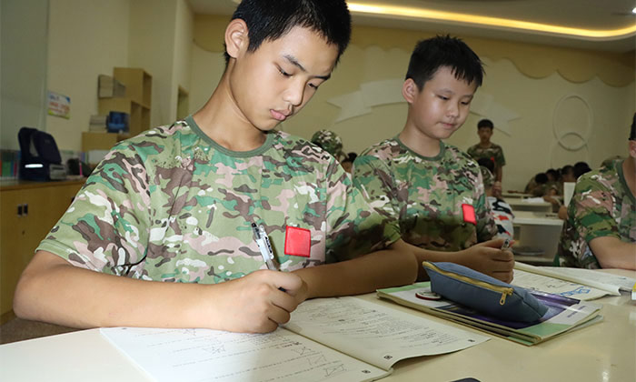 14天青少年軍訓(xùn)夏令營怎么報名