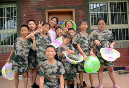 青少年軍訓(xùn)夏令營里有哪些特色的活動(dòng)？