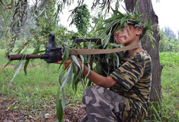 軍訓(xùn)夏令營活動(dòng)豐富給孩子一個(gè)難忘的假期！