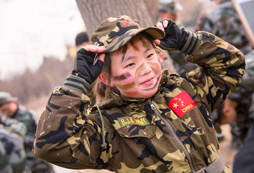 參加軍事拓展夏令營(yíng)對(duì)青少年有什么影響