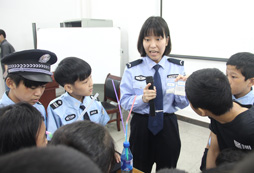廣州青少年警訓(xùn)夏令營為青少年搭建學(xué)習(xí)的平臺