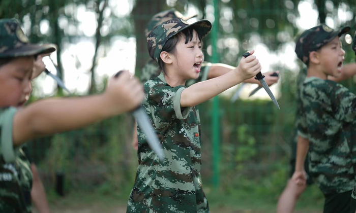 孩子參加軍事夏令營的好處有什么