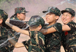 康定夏令營(yíng)給孩子帶來(lái)無(wú)窮的樂(lè)趣！