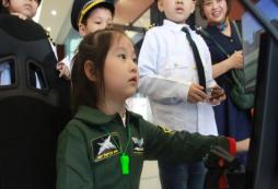 青少年夏令營讓孩子去感受中國科技的力量！
