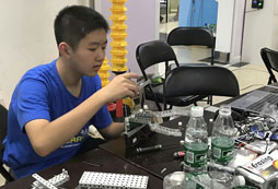 參加兒童科學夏令營能讓孩子學到什么？